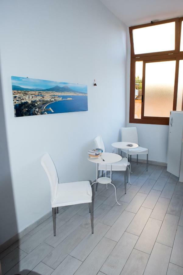 B&B Le Isole Napels Buitenkant foto
