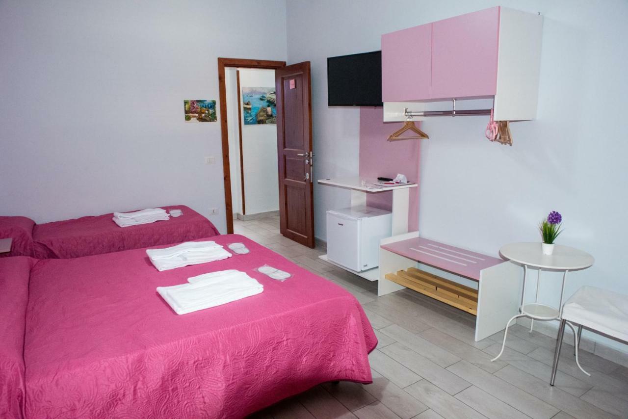 B&B Le Isole Napels Buitenkant foto